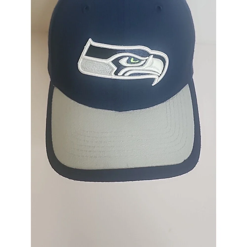 Seattle Seahawks New Era 39Thirty Hat Cap Medium/Large Navy Blue Gray